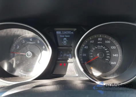 2013 Hyundai Elantra Gt from USA, damaged, VIN KMHD35LE4DU059463